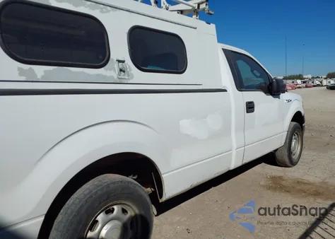 2014 Ford F-150 Xl z USA, uszkodzony, nr VIN 1FTMF1CM0EKG22811